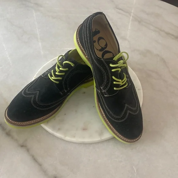 1901 | Shoes | Mens 91 Wingtip Shoes | Poshmark display picture 1